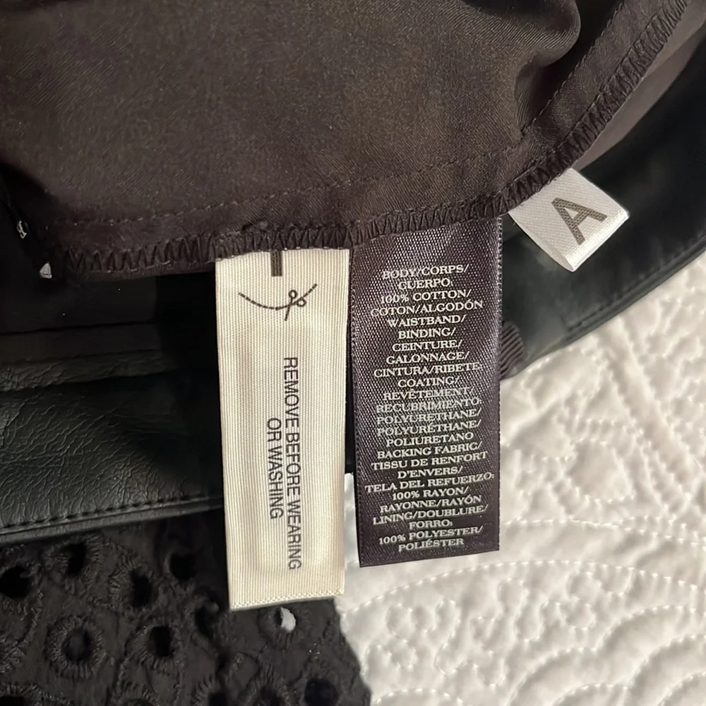 LOFT‎ black eyelet skirt, size 0, NWT